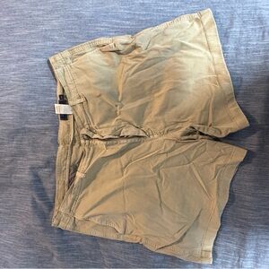 Vineyard Vines Beige